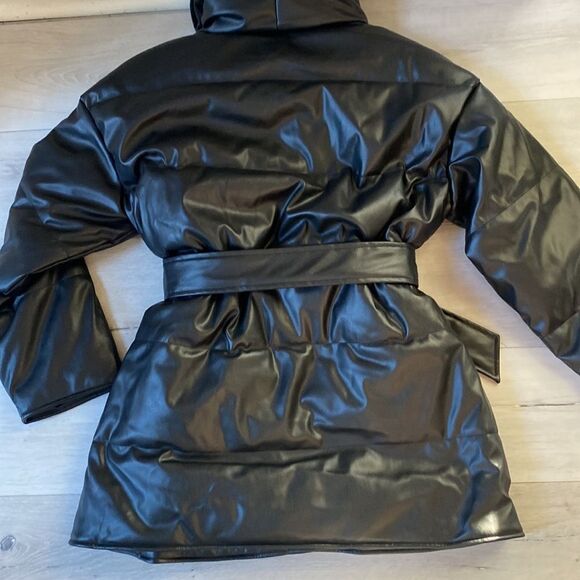 VERO MODA
Naomi Coated Jacket S Black Nwt - Picture 9 of 9